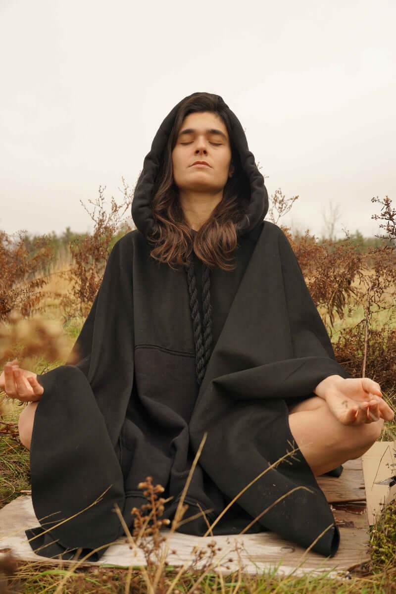 Cotton Hooded Black Cape – Versatile and Cozy Outerwear