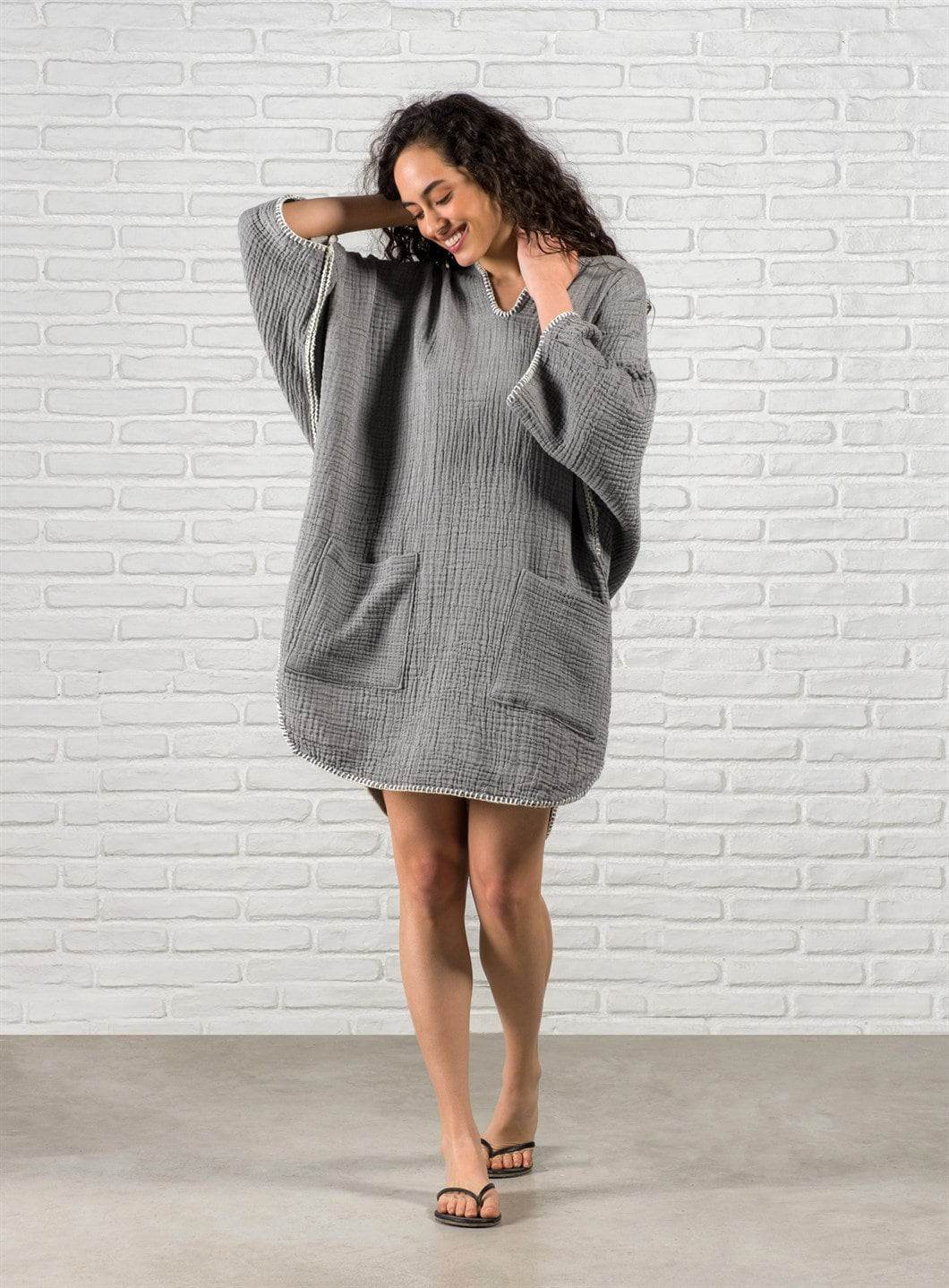 Organic Cotton Boho Surf Poncho – Versatile and Sustainable Beachwear